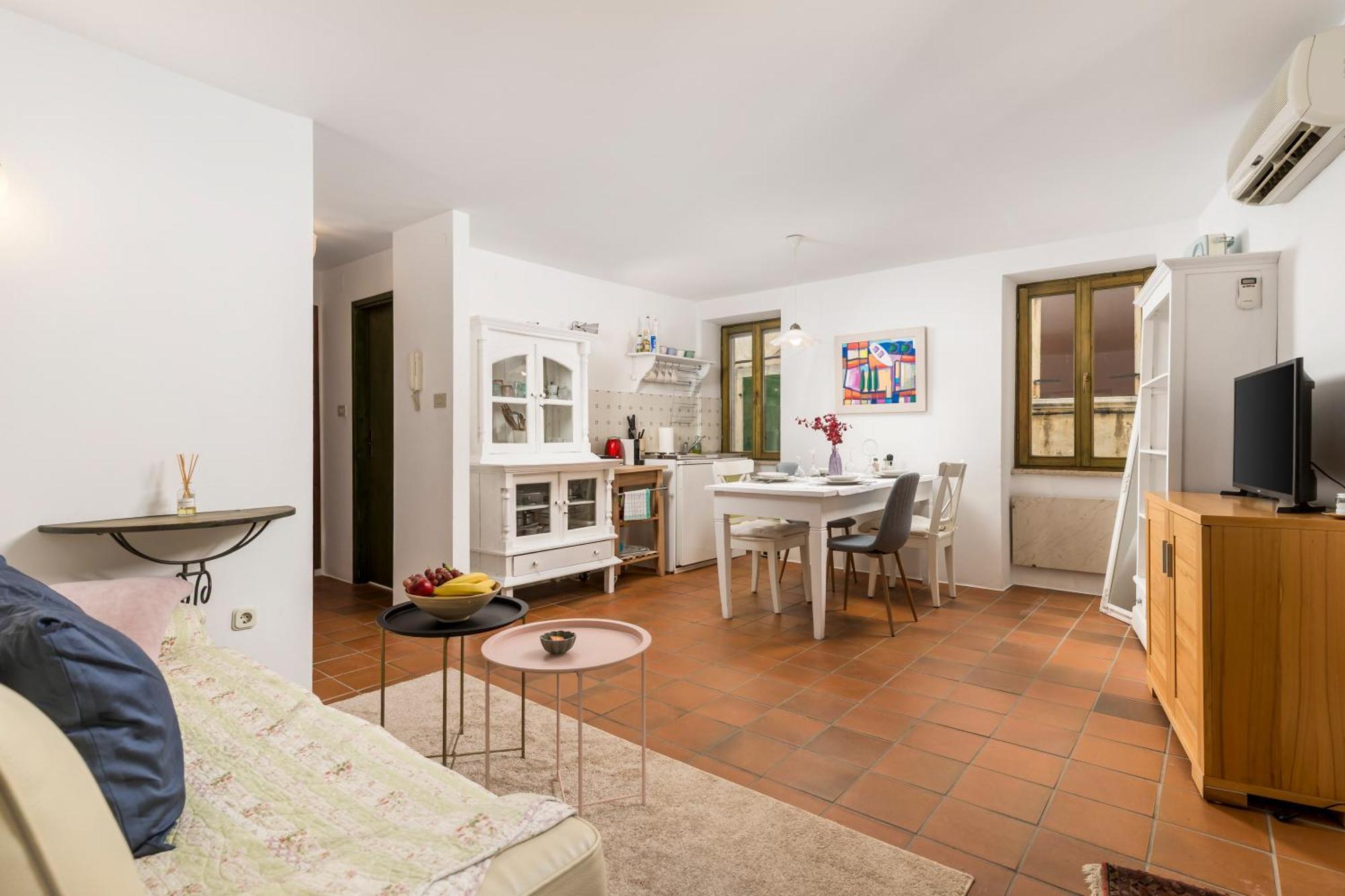 Dei Fiori Apartments Ровинь Экстерьер фото